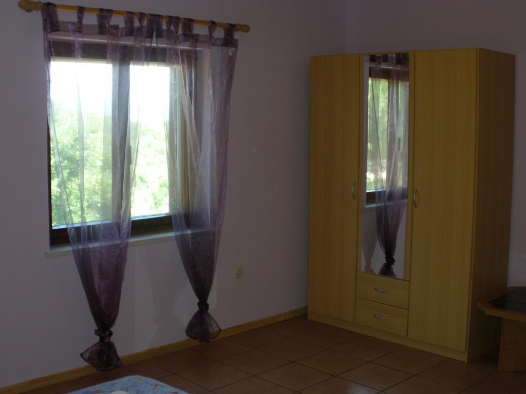 Ferienwohnung Corry 1 Ravni Zimmer foto