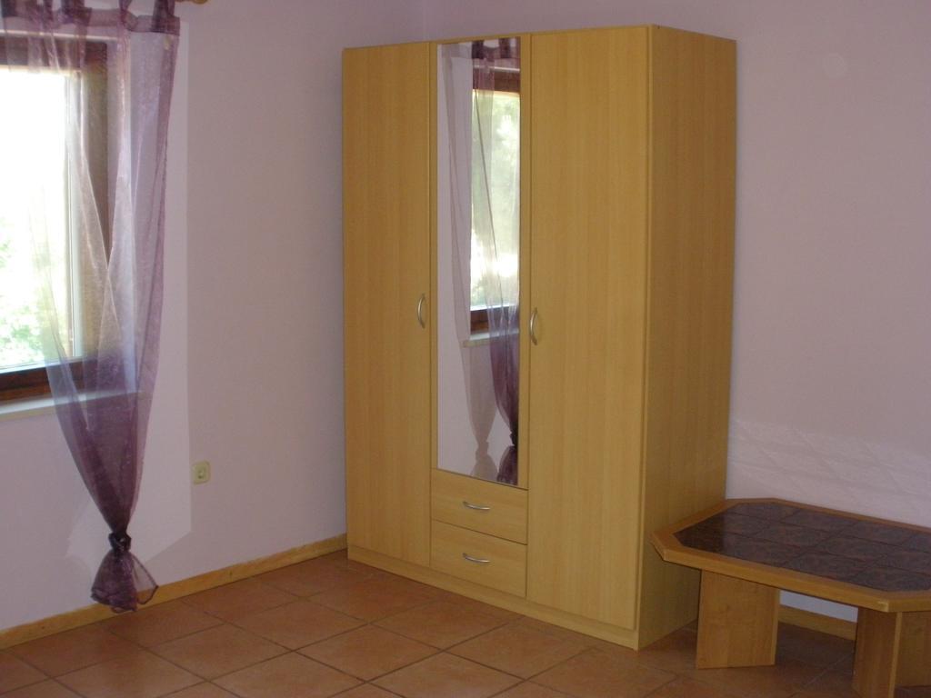 Ferienwohnung Corry 1 Ravni Zimmer foto